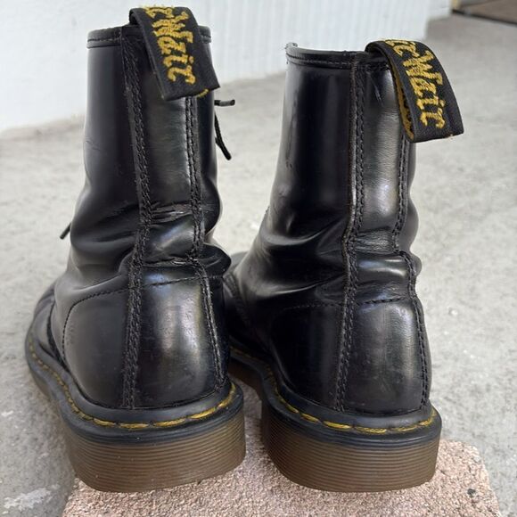 Dr Martens boots - Picture 7 of 9
